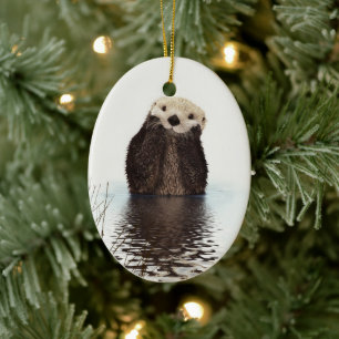 Välgörligt leende Otter i Sjö Julgransprydnad Keramik