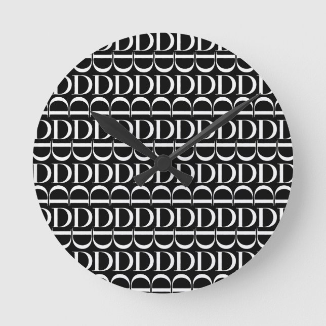 Väljer initialt brev D för monogramen, Rund Klocka (Framsida)