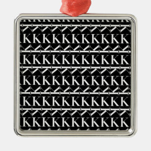 Väljer initialt brev K för monogramen, Julgransprydnad Metall