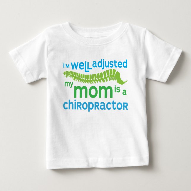 Väljusterad - min Mamma är en chiropraktor T Shirt (Framsida)