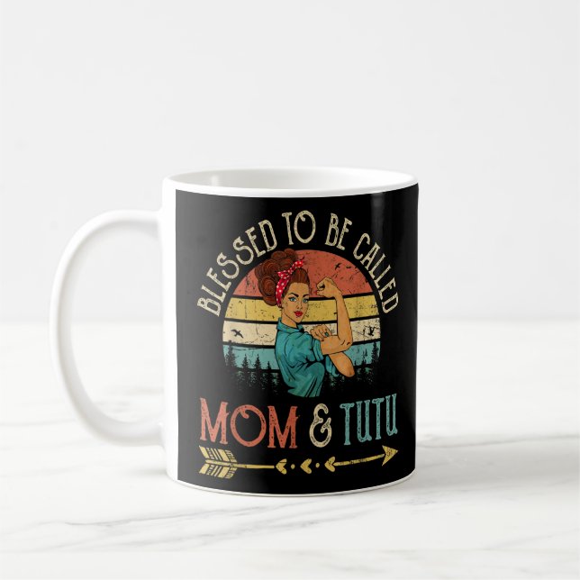 Välkänd för att kallas Mamma & Tutu Women Rosie Re Kaffemugg (Vänster)