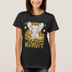 Välkänd för att kallas Nanny Solros Elephant Moth T Shirt
