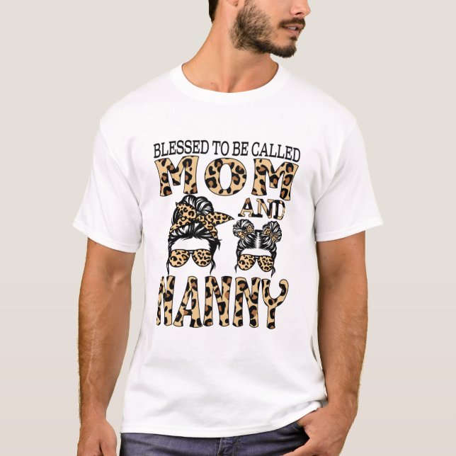 Välkänd som Mamma och nanny Leopard T Shirt (Framsida)