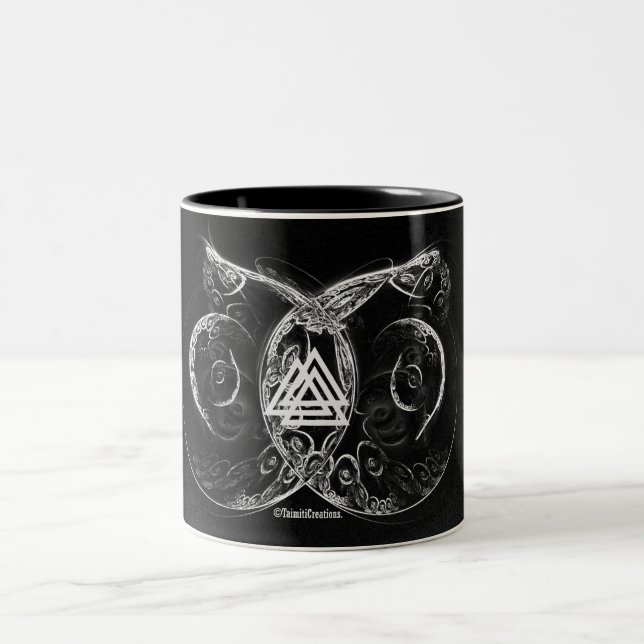 VALKNUT. Vikings lyfta Två-Tonad Mugg (Center)