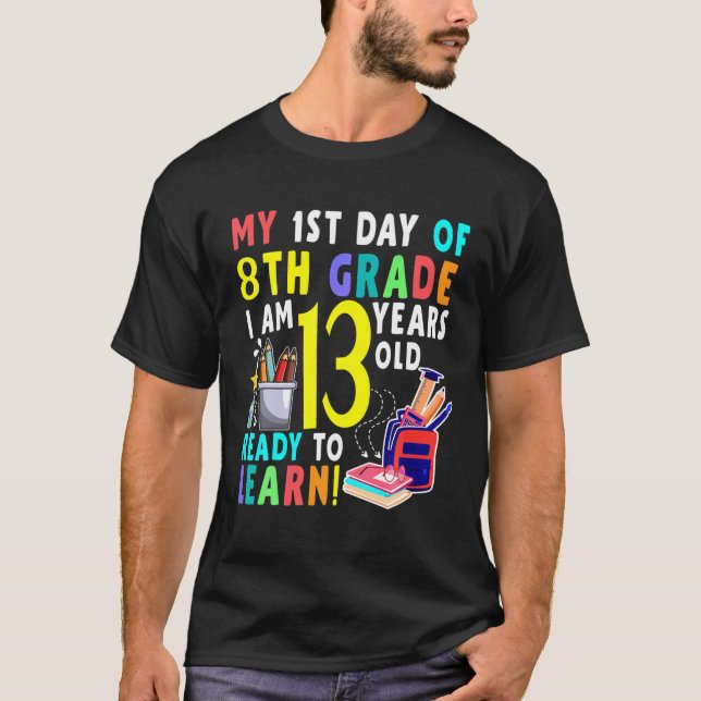Välkommen 8:e Klass Back to school Tee Lycklig 1:a (Framsida)