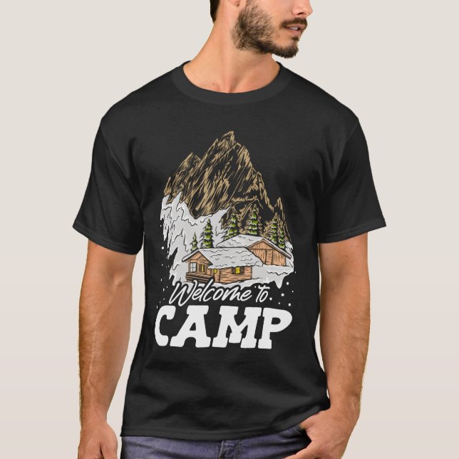 Välkommen Camp Camping Campingplats Hus Berg vänne T Shirt (Framsida)