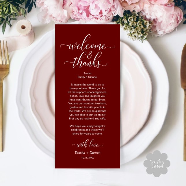 Välkommen och tack för Inställningskort för Bröllo Program (Modern Wedding Dinner Brunch Lunch Table Place Setting Thank You Card in Classy Burgundy Red)
