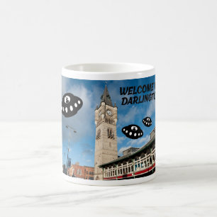 Välkommen till Darlington med några utomjordiska Kaffemugg