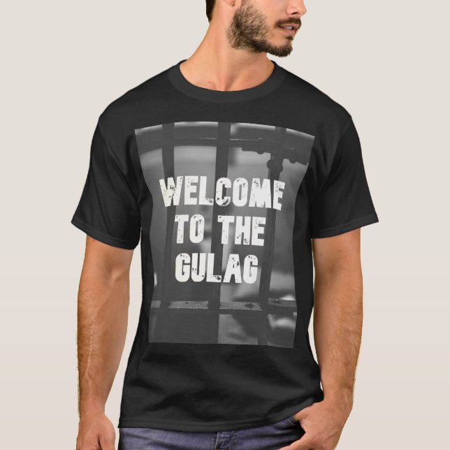 "Välkommen till Gulag" Warzone Tee (Framsida)