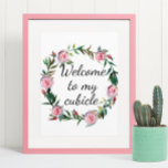 Välkommen till mitt skrivbord för Cubicle Sign Off Poster<br><div class="desc">Den här designen har skapats genom digital grafik. Det kan vara personlig i området att tillhandahålla eller anpassa genom att klicka för att anpassa ytterligare alternativ och ändra namn, initialer eller ord. Du kan också ändra texten färg och stil eller ta bort texten för en bilddesign. Kontakta mig på colorflowcreations@gmail.com...</div>