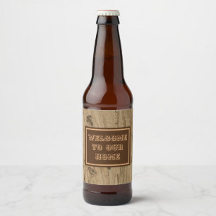 Välkommen till vår hemmabio med Rustic Woodgrain Ölflaska Etikett
