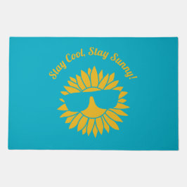 Välkommen till Warmth: Stanna Coola och Sunny Solr