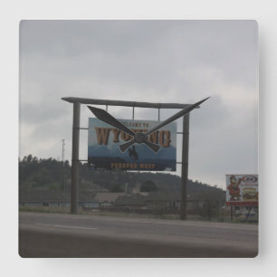 Välkommen till Wyoming Clock Fyrkantig Klocka