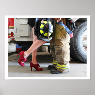 Välkommen tillbaka Firefighter Kiss A Fireman Högk Poster