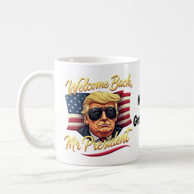 Välkommen tillbaka herr president 2024 Fira Trump  Kaffemugg (Vänster)