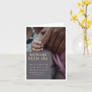 Välkomna lilla ett kort