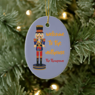 Välkomna till nuthetskunderliga Nutcracker-julen Julgransprydnad Keramik