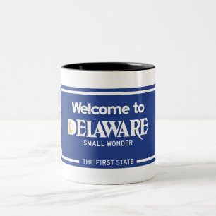 Välkomnande till Delaware - USA vägmärket Två-Tonad Mugg