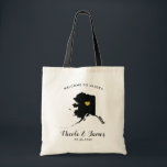 Välkomnandet för Alaska kartabröllop hänger lös Tygkasse<br><div class="desc">Gifta sig den välkommna gåvan för helgen hänga lös för ut ur towngäster till ditt bröllop och att presentera avbildar av Alaska,  med guld- hjärta.  Fyll totot med dina favorit- godbitar.</div>