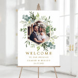 Välkomsthälsning om Botaniskt Grönt Hexagon Photo  Poster<br><div class="desc">Det här välkomsttecknet i bröllop (poster) har färgat eukalyptus,  grönt löv och ett foto med en faux guld hexagon ram. Om du vill ha en mer avancerad anpassning av den här designen klickar du på länken Anpassa ytterligare. Matchande objekt är också tillgängliga.</div>