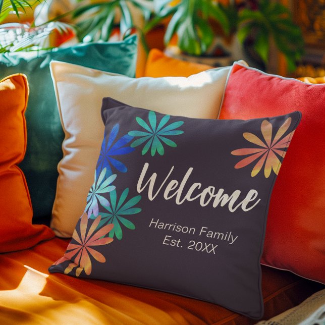 VälkomstMörk för blommigt Family Namn - etablerat Kudde (Skapare uppladdad)