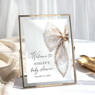 Välkomstskylt för baby shower med vit pärlbåge för poster