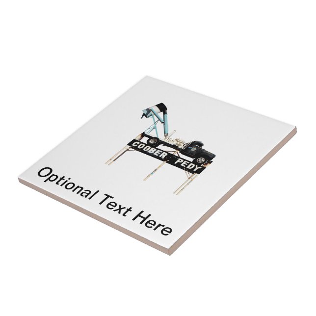 Välkomstskylt för Cober Pedy Opal Mining Lastbil Kakelplatta (Sidan)