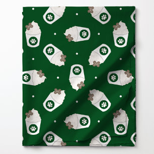 Valp Koppar Polka Prickar på Grönt Tyg