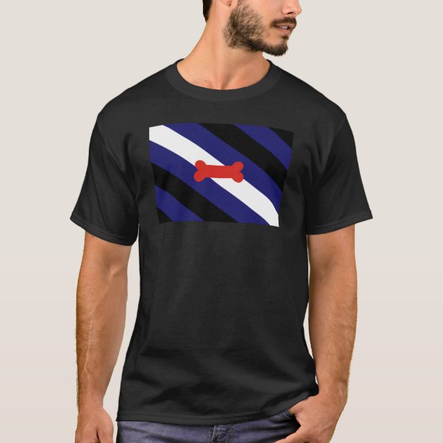 Valp Lek Stolthet Flagga T Shirt (Framsida)