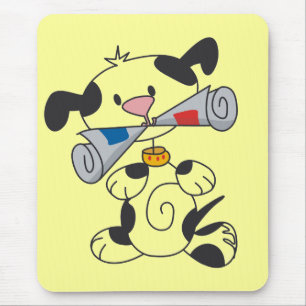 Valp med tidningsT-tröja och gåvor Musmatta