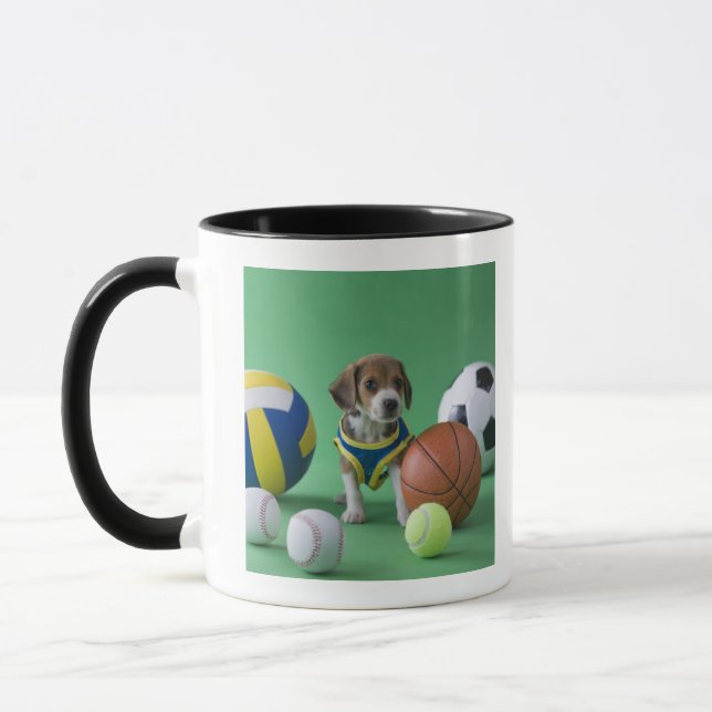 Valp som omges av sportbollar mugg (Vänster)