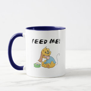 Valpen matar mig Tshirts och gåvor Mugg