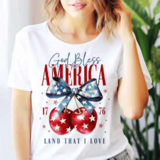 Välsigna dig Amerika 4:e juli: Körsbär och bogkvin T Shirt