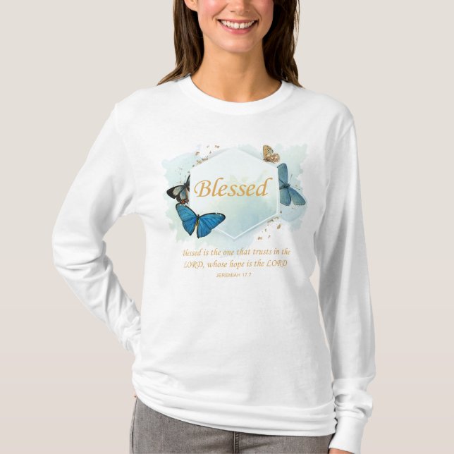 Välsignad - Kvinnors kristna tro på Butterfly Vers T Shirt (Framsida)