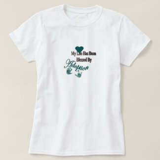 Välsignat av adoptionskjortan tee shirt