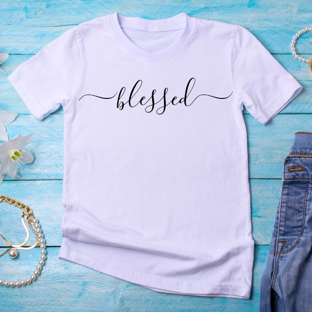 Välsignat Girly-skript T Shirt (Blessed Script Typography Tshirt)