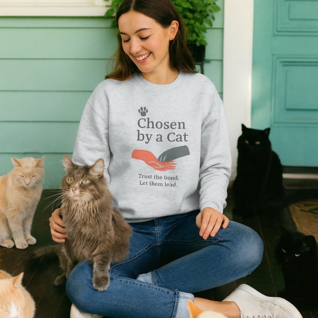 Valt av katt / Kattälskare slogan T Shirt (Cat lady sweatshirt "chosen by        a cat" )