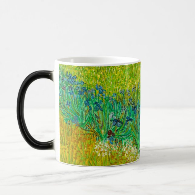 Van Gogh Fält med Irises Near Arles Magisk Mugg (Vänster)