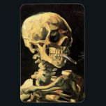 Van Gogh Skull med förbränning av Cigarette Magnet<br><div class="desc">Van Gogh Skull med brinnande cigarettmagnet. Oljemålning på arbetsyta från 1885. Skull med Burning-cigaretten avslöjar både van Goghs känsla för humor och makaberns känsla. Det är något av en styggelse i hans erkända manskap, arbetet har vuxit i popularitet under de senaste årtiondena. En underbar gåva till fläkt av van Gogh,...</div>