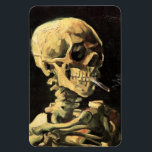 Van Gogh Skull med förbränning av Cigarette Magnet<br><div class="desc">Van Gogh Skull med brinnande cigarettmagnet. Oljemålning på arbetsyta från 1885. Skull med Burning-cigaretten avslöjar både van Goghs känsla för humor och makaberns känsla. Det är något av en styggelse i hans erkända manskap, arbetet har vuxit i popularitet under de senaste årtiondena. En underbar gåva till fläkt av van Gogh,...</div>