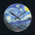 Van Gogh Starry Natt Rund Klocka<br><div class="desc">"van gogh",  vincent,  stjärnmörker,  målning,  berömd,  vintage,  stjärnor,  himlar,  konst,  blått</div>