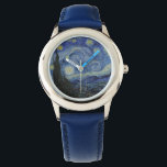 Van Gogh Starry Night Armbandsur<br><div class="desc">Starry Night av Vincent Van Gogh, olja på canvas, 1889, är en landskapsmålning av ett stort virrvarr av lysande stjärnor över ett landskap av avlägsna städer och rullande backe, med en enda cypress träd stigning i förgrunden som en mörk grönt låga. Van Gogh målade inte sitt mästerverk från livet utan...</div>
