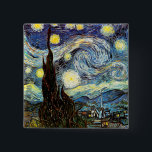 Van Gogh Starry Night Fine Art Knapp<br><div class="desc">Starry Night,  den mest berömd målningen av den nederländske Post-Impressionististen Vincent van Gogh. En ensam cypress träd,  en sovande by,  och ett himlar som ropar med stjärnor. Vintage retro söt,  gigantiskt,  populärt,  konstnärligt färgstarkt landskap i eleganten mönster Post-Impressionism dekorativ dekorativ religiösa andlig inspirationell bra konsmålning av.</div>