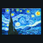 Van Gogh Starry Night Fototryck<br><div class="desc">Photo Print med Vincent van Gogh's oljemålning The Starry Night (1889). Med inspiration från hans vistelse på asyl skildrar konsten en by under en natt himlar av blå och gult måne och stjärnor. En underbar gåva till fläkt av postimperialism och nederländsk konst.</div>