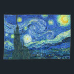 van gogh stjärnkväll kökshandduk<br><div class="desc">Van Goghs berömd målar,  "Starry Natt." Under sin vistelse på Saint Remy-asyl på 1880-talet skildrade van Gogh den rullande backe och cypress träd han såg från sitt fönster.  Digitalt utökat med PixDezines.Copyright © 2008-2016 PixDezines.com™ och PixDezines™ på zazzle.com. Alla höger reserverade.</div>