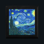 van gogh stjärnkväll smyckeskrin<br><div class="desc">Van Goghs berömd målar,  "Starry Natt." Under sin vistelse på Saint Remy-asyl på 1880-talet skildrade van Gogh den rullande backe och cypress träd han såg från sitt fönster.  Digitalt utökat med PixDezines.Copyright © 2008-2016 PixDezines.com™ och PixDezines™ på zazzle.com. Alla höger reserverade.</div>