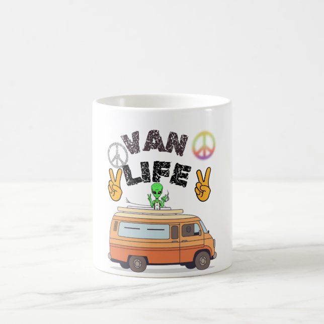 Van life alien peace sign funny camper coffee mug kaffemugg (Center)