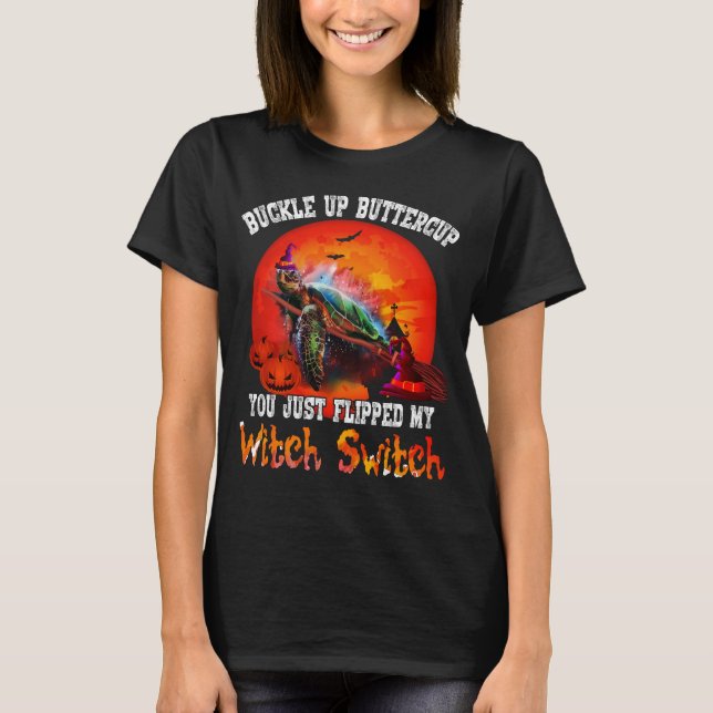 Vänd bara min Witch Switch-sköldpadda Halloween T Shirt (Framsida)