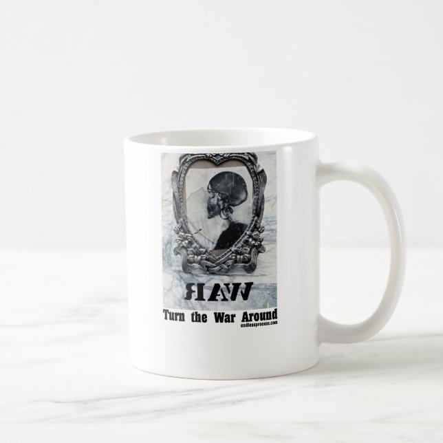 Vänd krig runt om muggen kaffemugg (Höger)