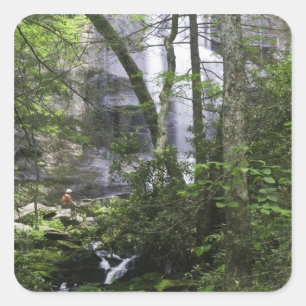 Vandrare beundrar Falls Branch Falls Fyrkantigt Klistermärke